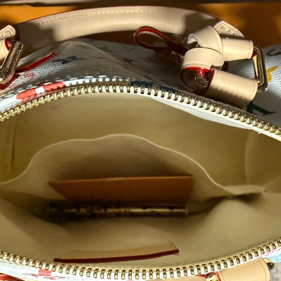 STUNNING Fashion Satchel with Leather Details and Long Strap! Fashion Crossbody! - Picture 9 of 10